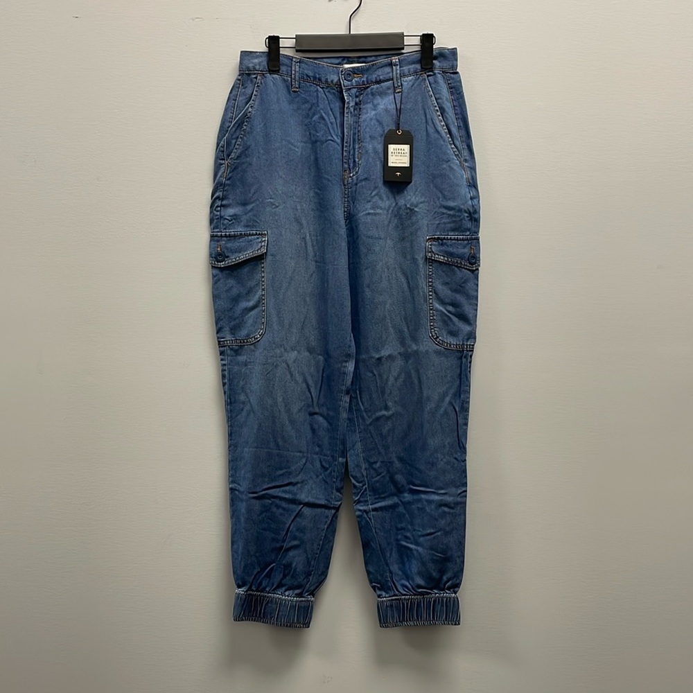 “Serra Retreat” Size 4/27 Jean Joggers